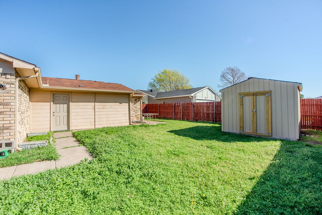 5613 Truitt Street The Colony TX 75056