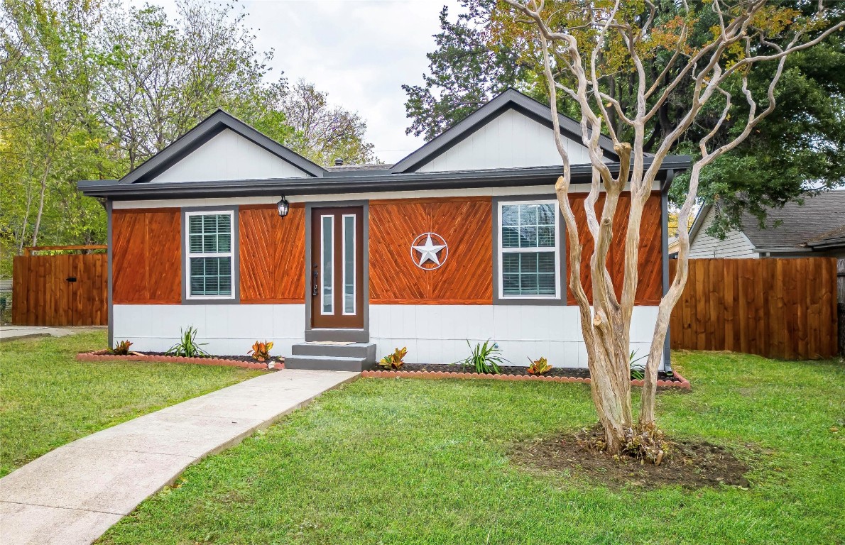 713 Tapley Street Grand Prairie TX 75051