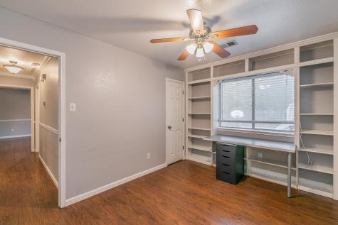 1013 Darren Drive Burleson TX 76028