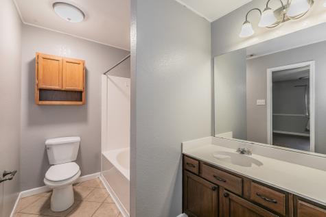 1013 Darren Drive Burleson TX 76028