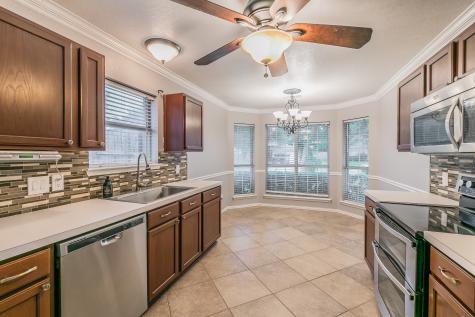 1013 Darren Drive Burleson TX 76028