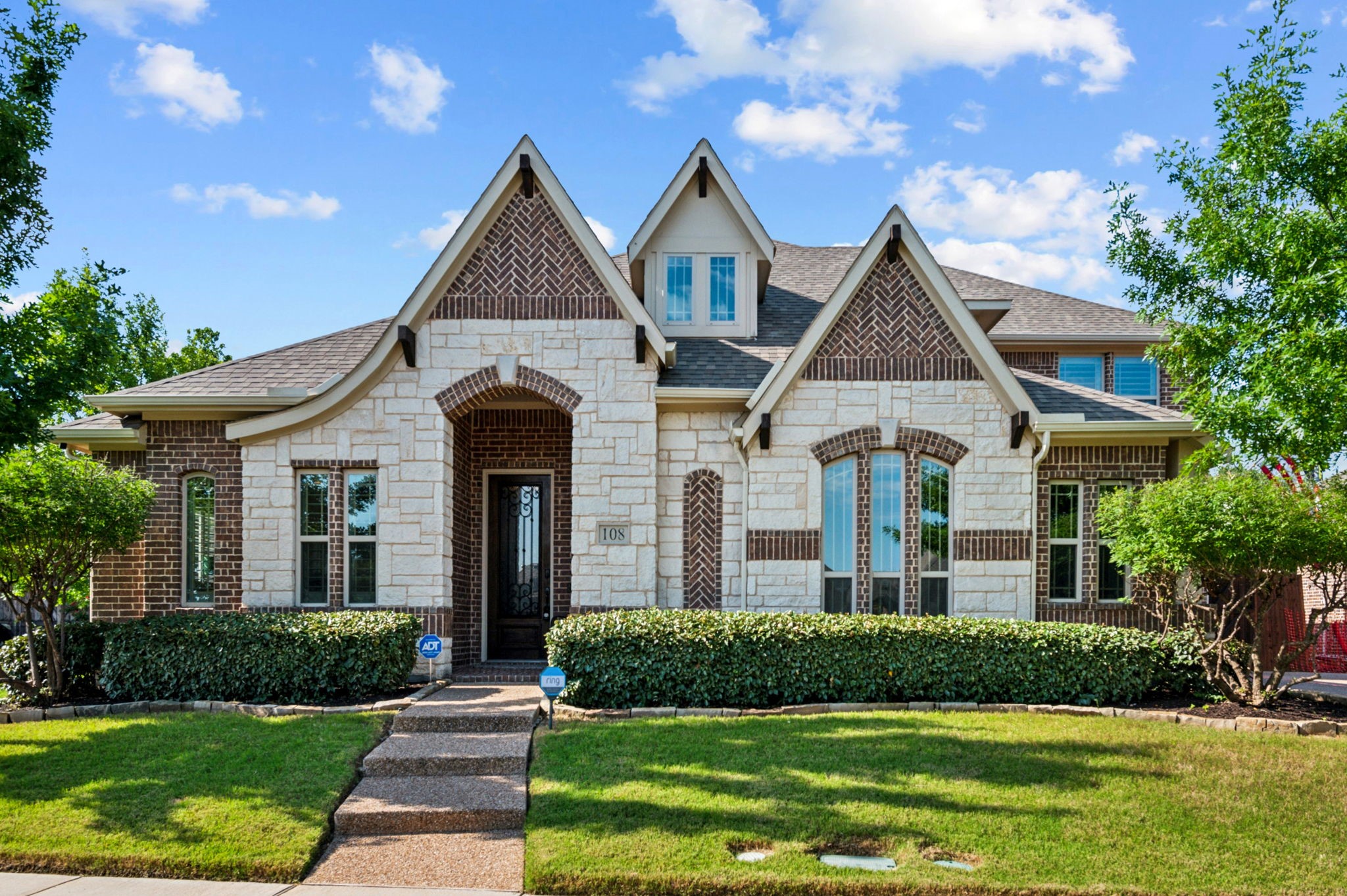 108 Griffith Court Euless TX 76039