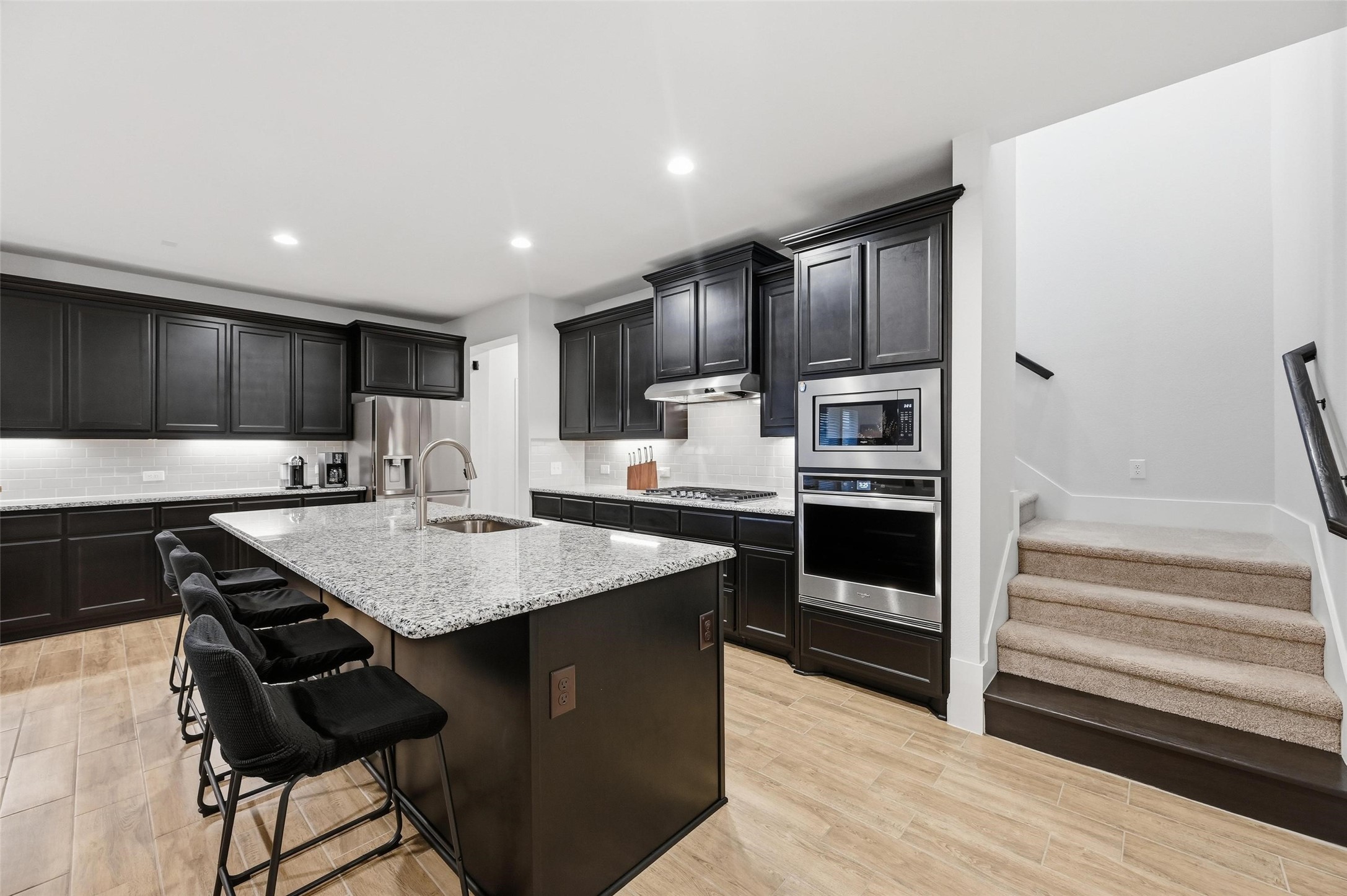 813 Comal Drive Mansfield TX 76063