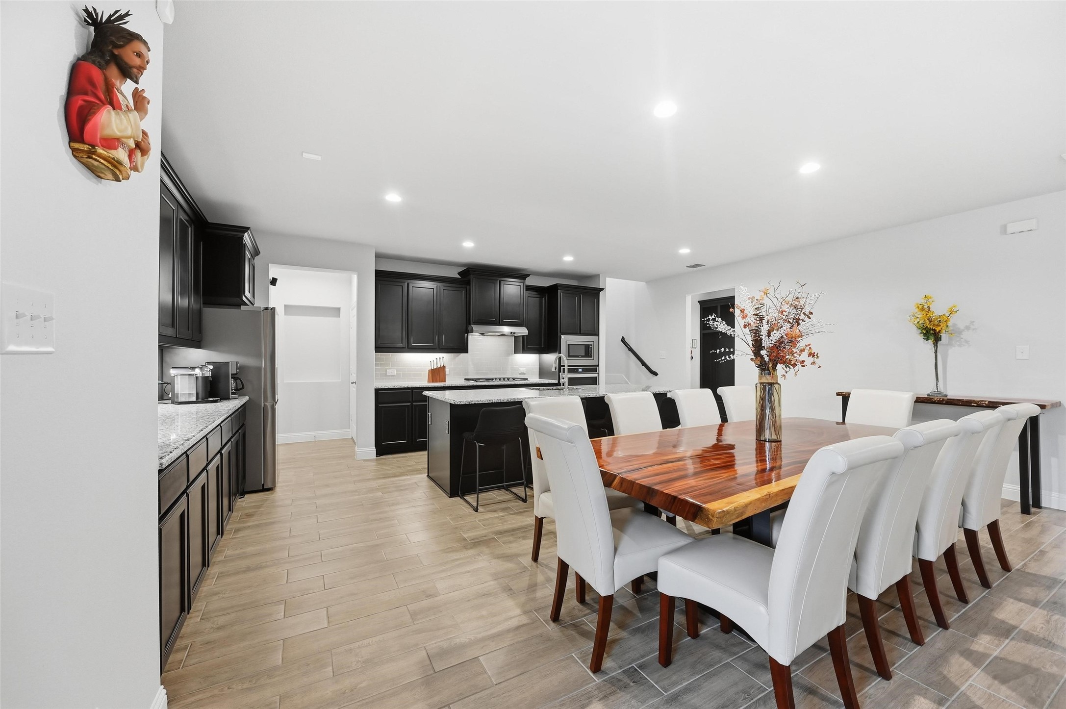 813 Comal Drive Mansfield TX 76063