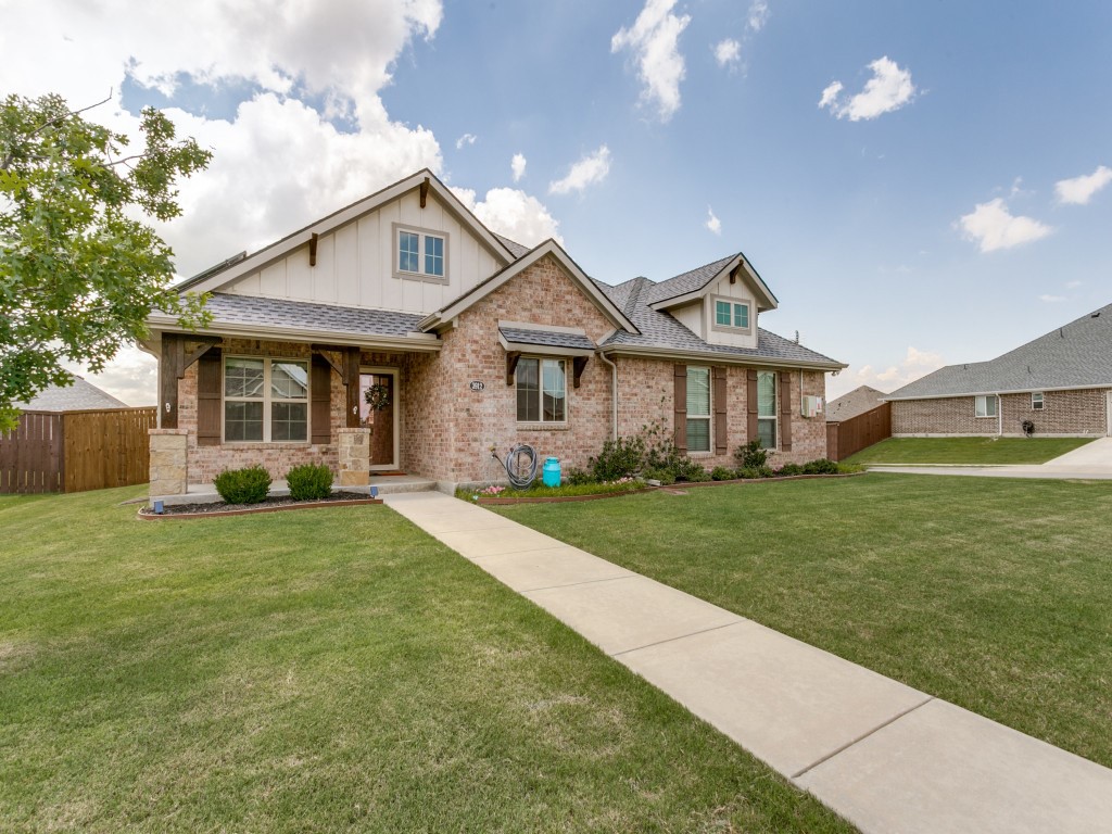 3912 Kensington Drive Sanger TX 76266