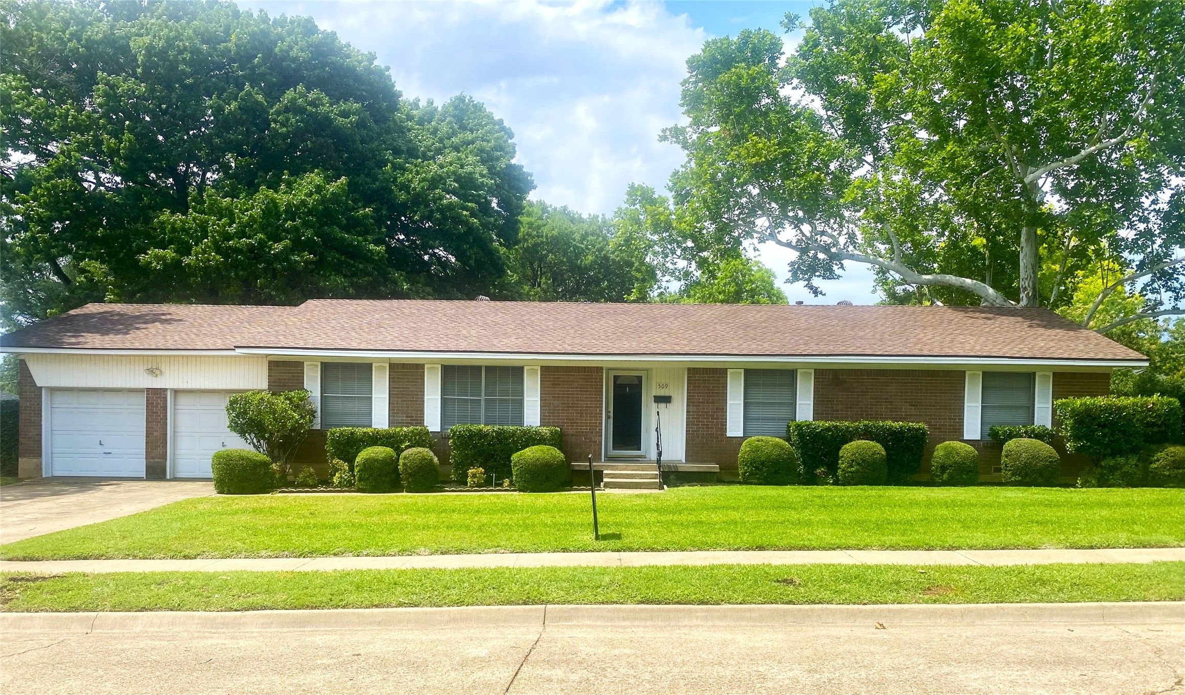509 Nesbit Drive Garland TX 75041