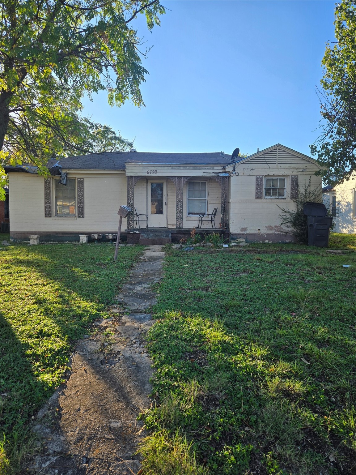 6723 Kenwell Street Dallas TX 75209