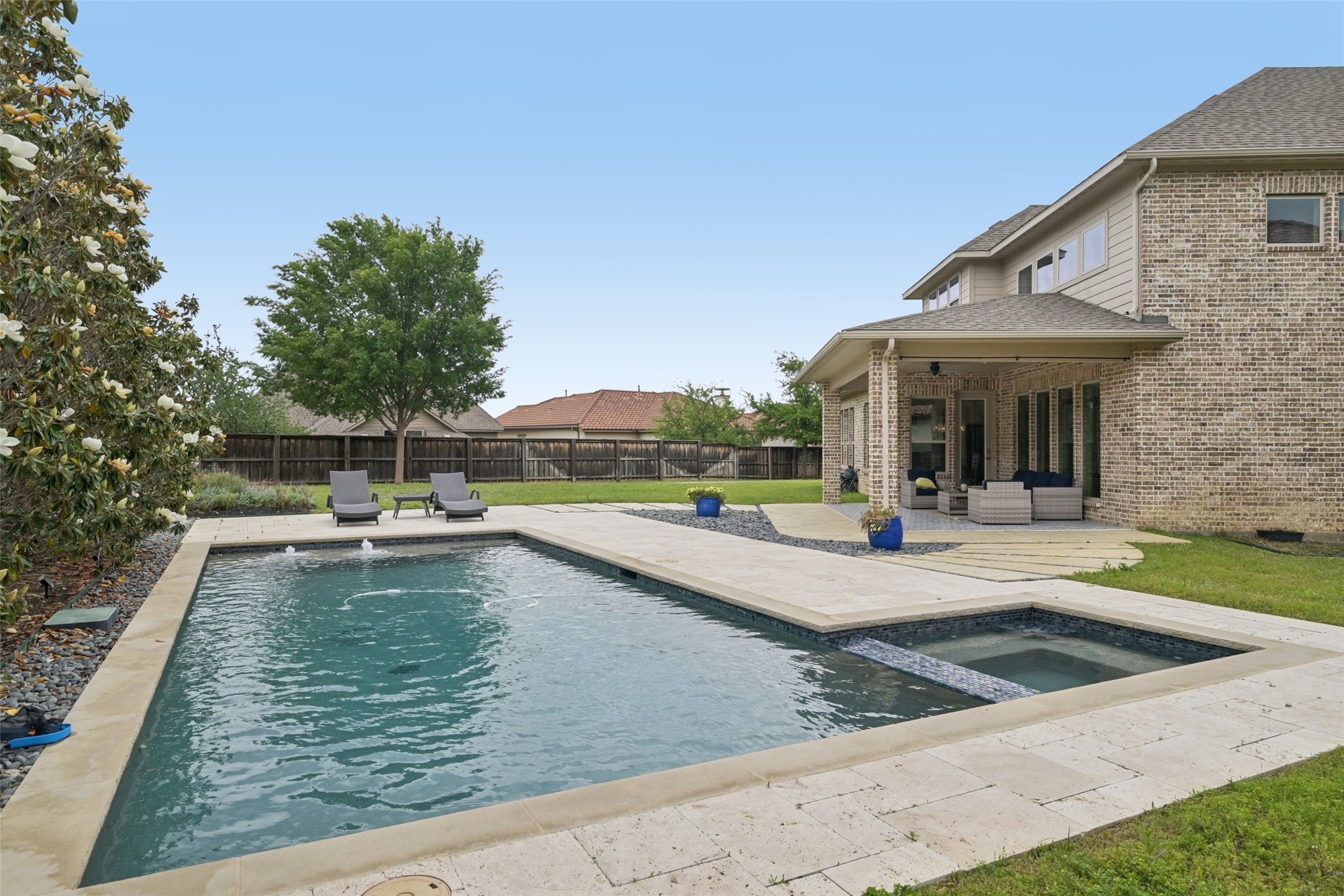 2731 Dames Lane Irving TX 75063