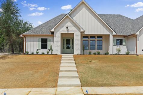 17300 Woodcrest Circle Lindale TX 75771