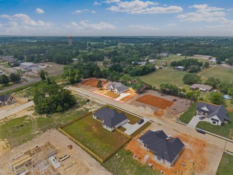 17300 Woodcrest Circle Lindale TX 75771