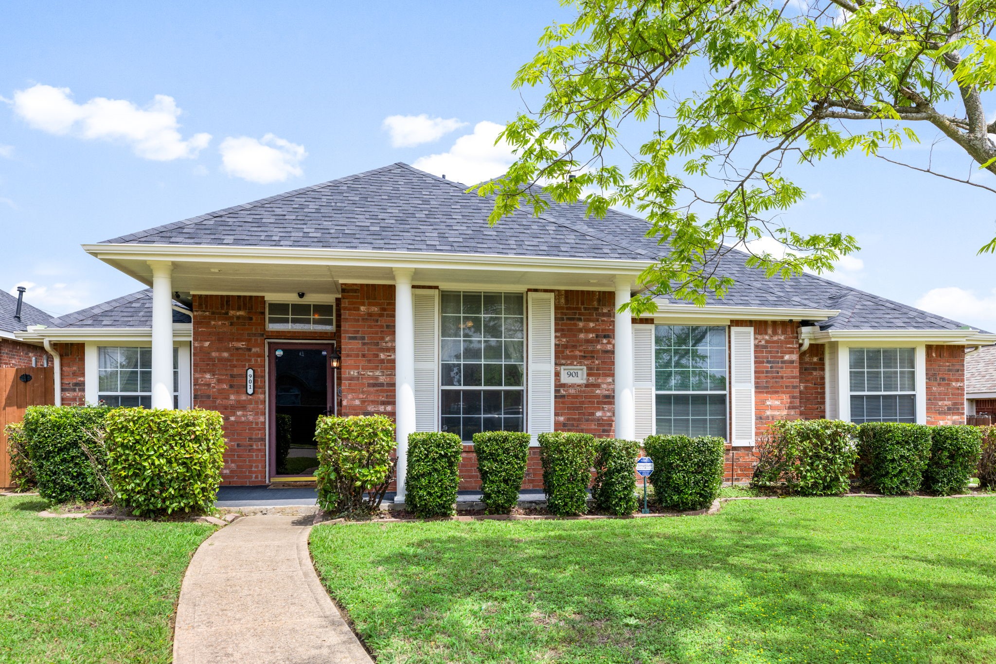 901 Rutherford Drive Mesquite TX 75149