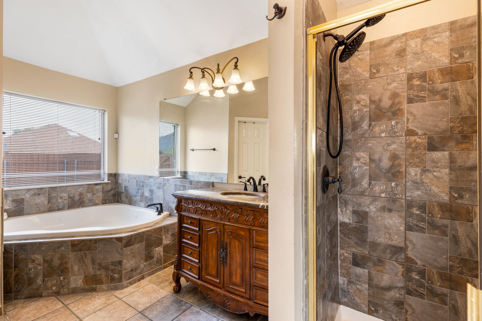 901 Rutherford Drive Mesquite TX 75149