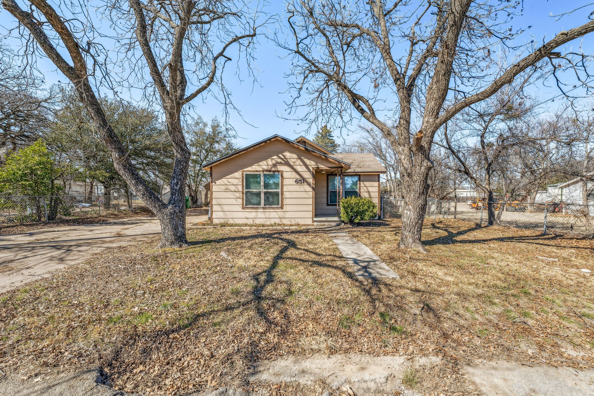 651 W Park Street Stephenville TX 76401