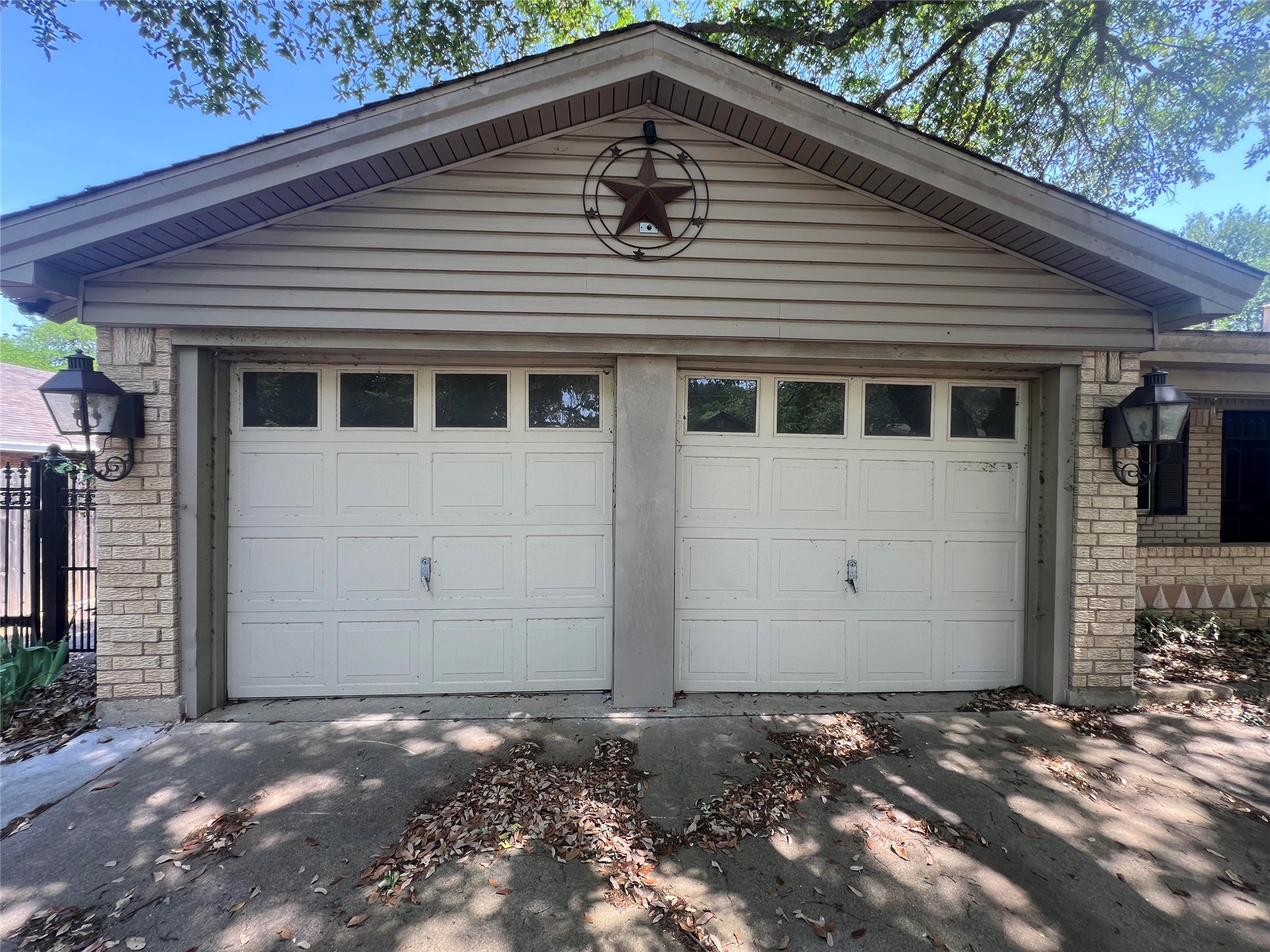 332 Belmont Street Hurst TX 76053