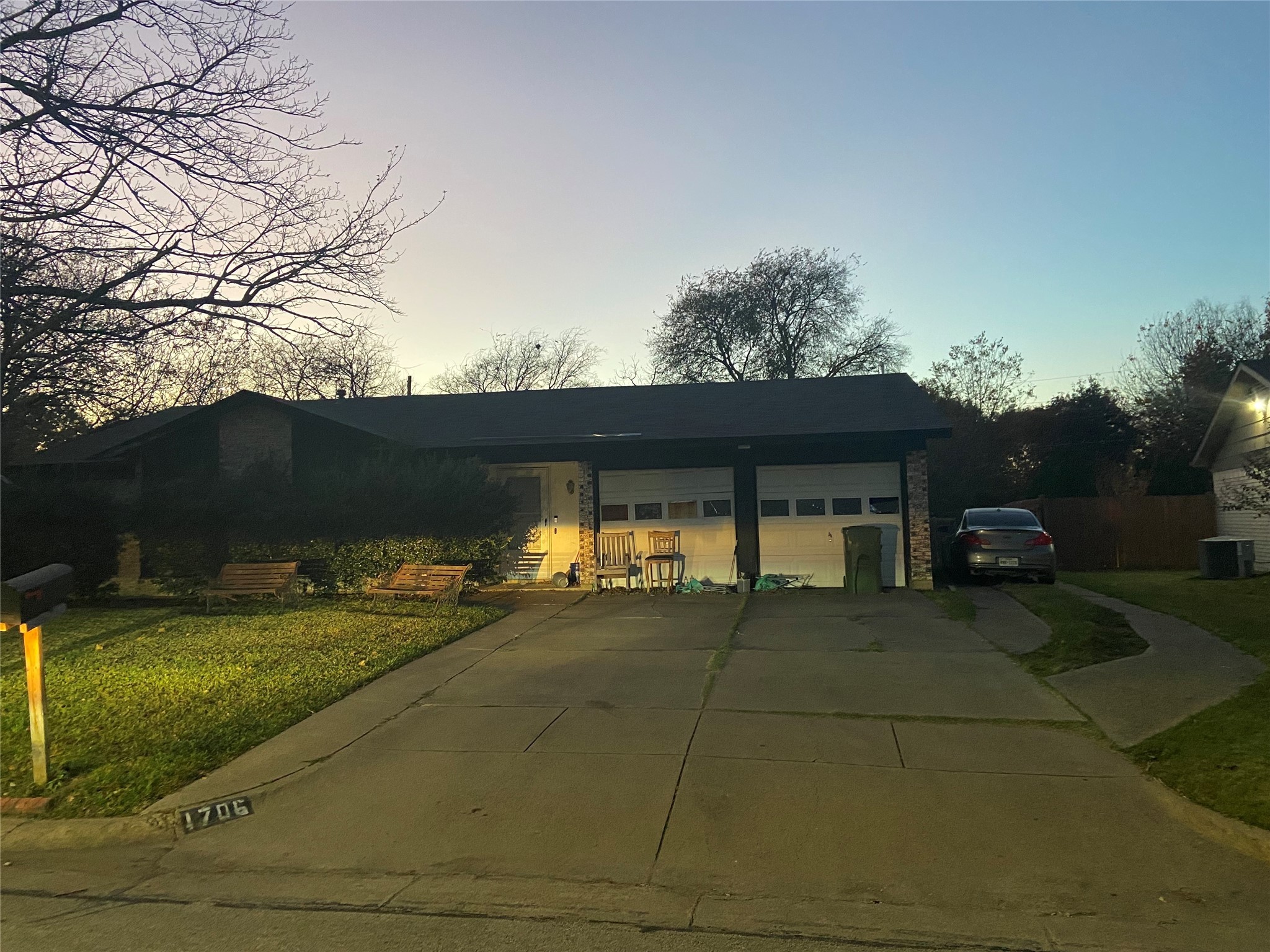 1706 Lachelle Lane Arlington TX 76010