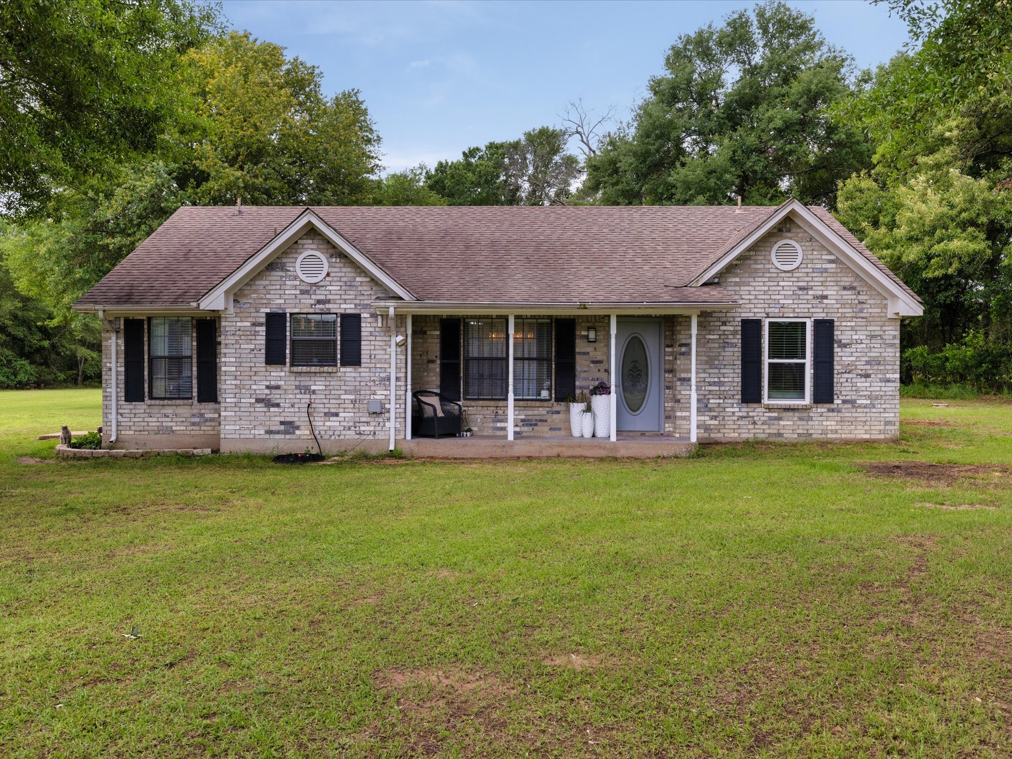 300 Rs County Road 3367 Emory TX 75440