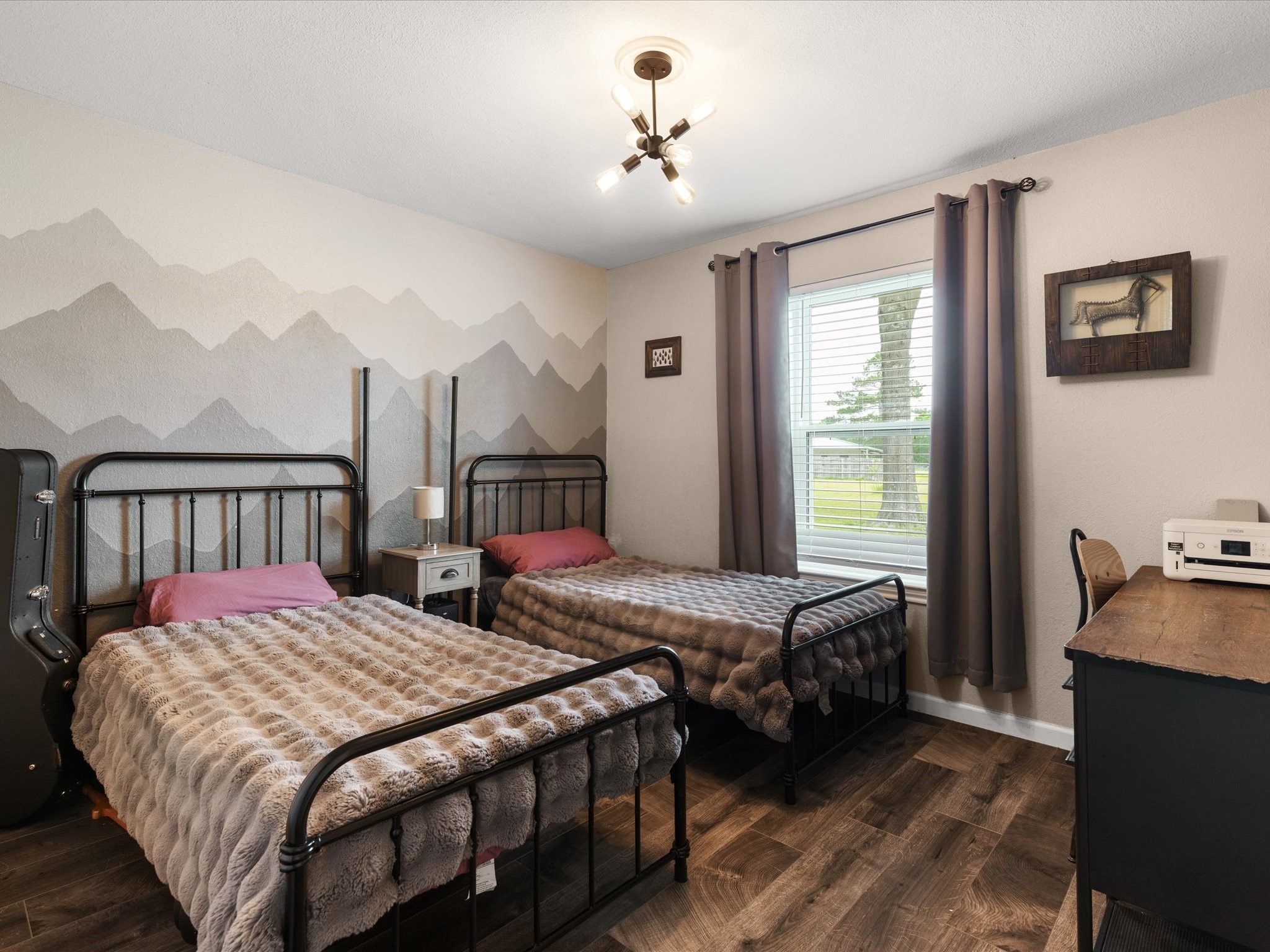300 Rs County Road 3367 Emory TX 75440