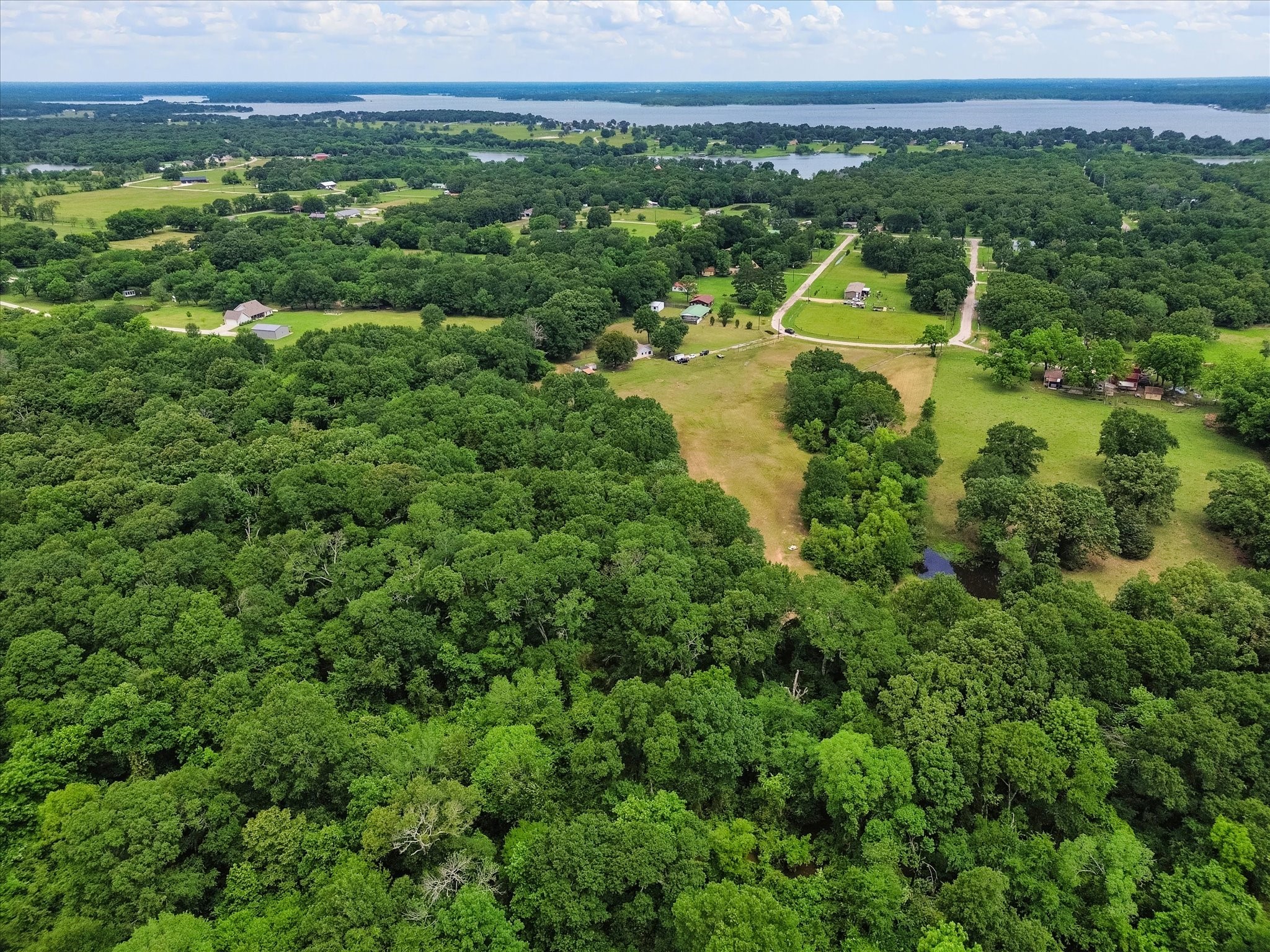 300 Rs County Road 3367 Emory TX 75440
