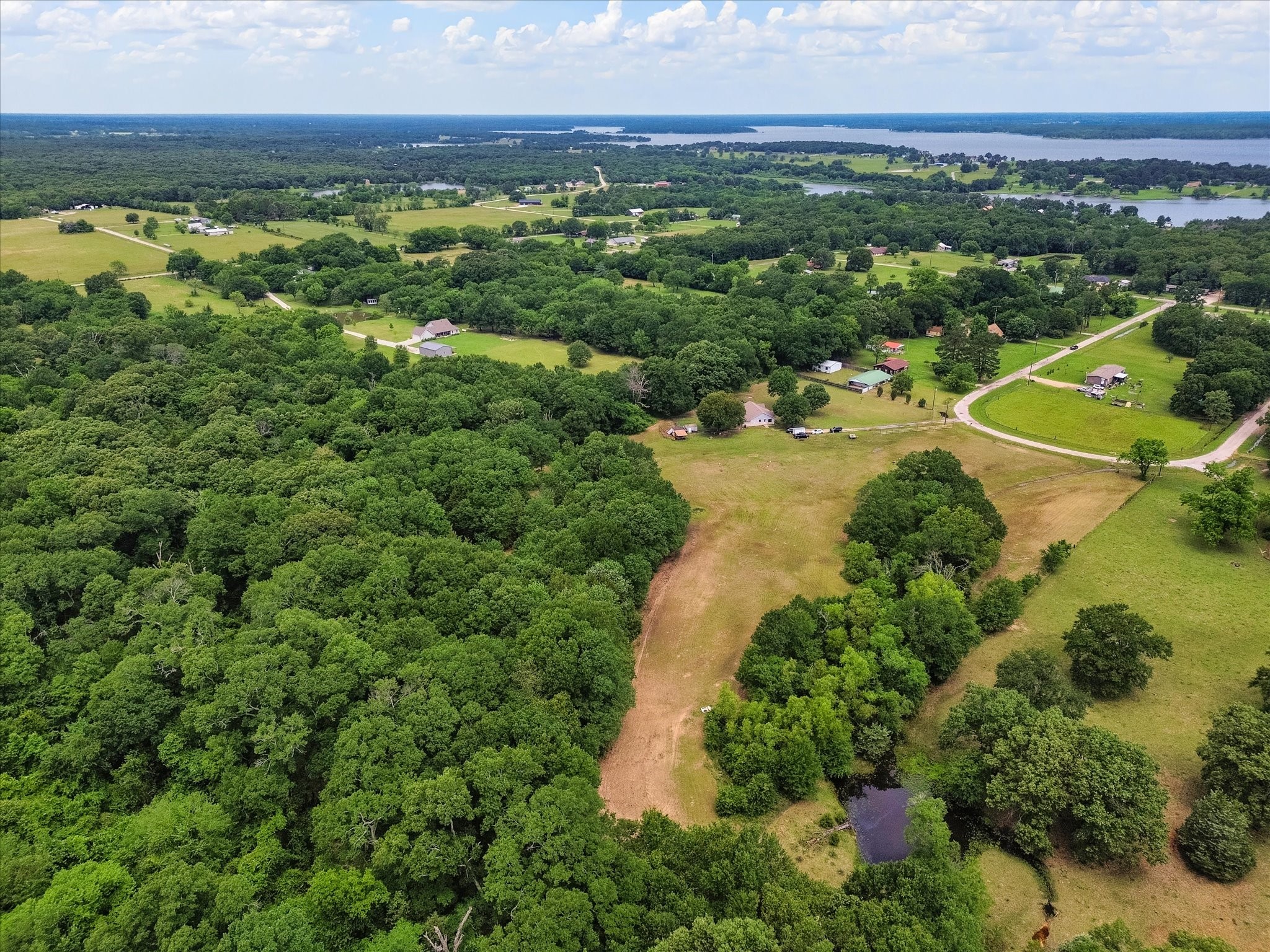 300 Rs County Road 3367 Emory TX 75440