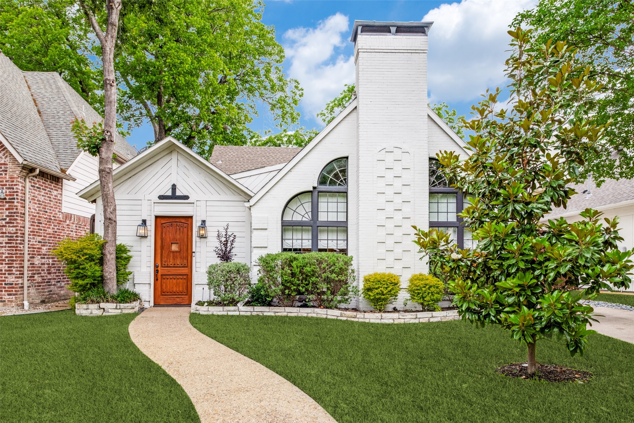6135 Belmont Avenue Dallas TX 75214