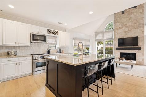 6135 Belmont Avenue Dallas TX 75214