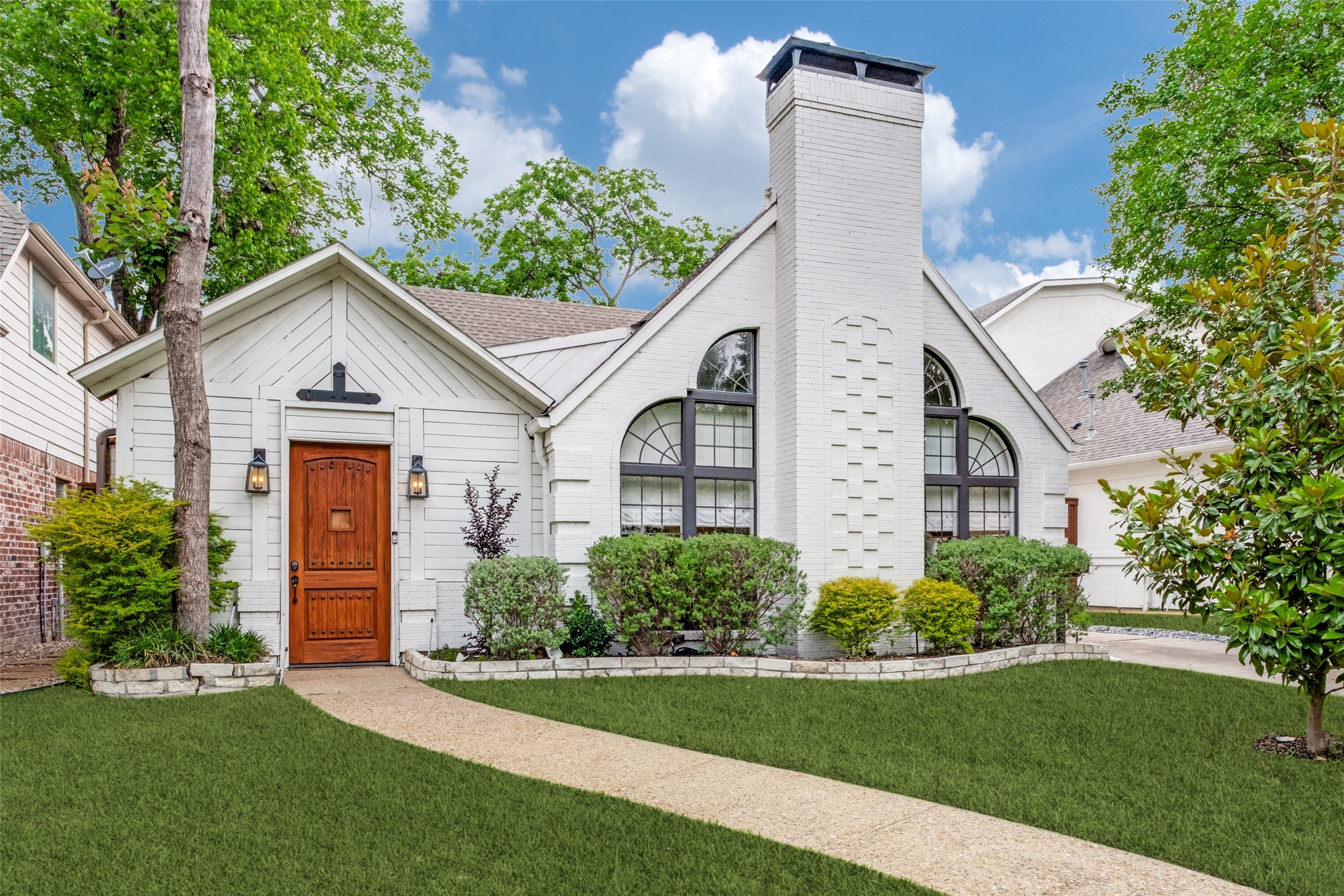 6135 Belmont Avenue Dallas TX 75214