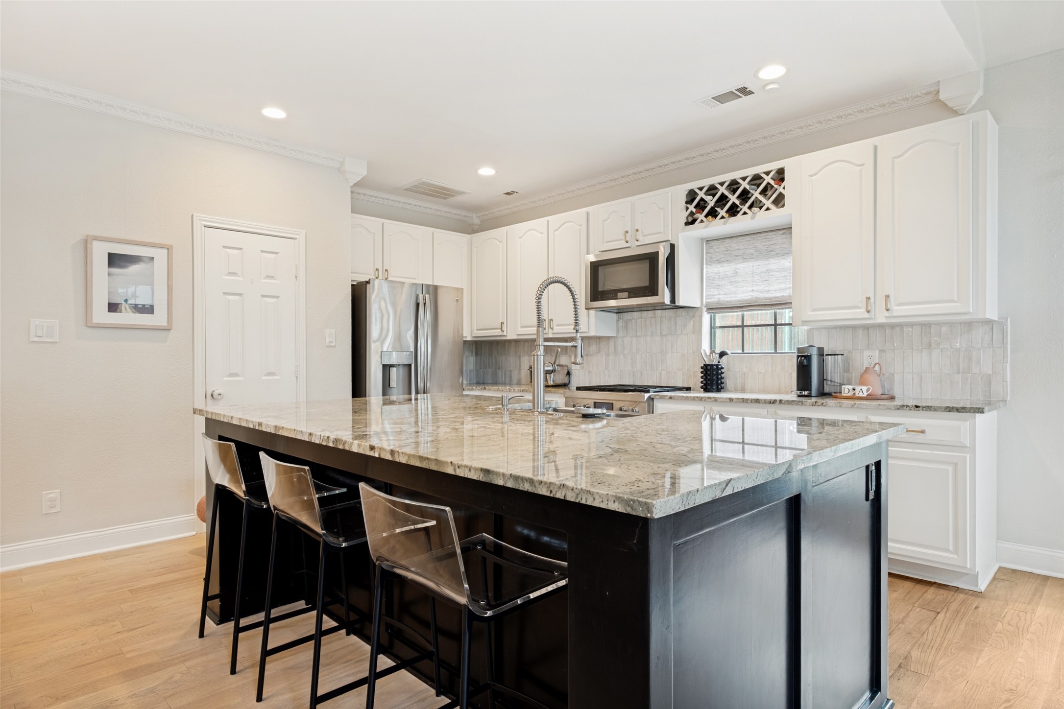 6135 Belmont Avenue Dallas TX 75214