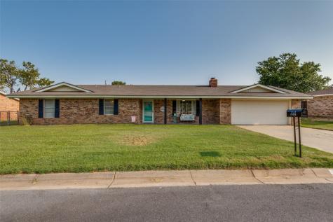 224 Lacewell Street Jacksboro TX 76458