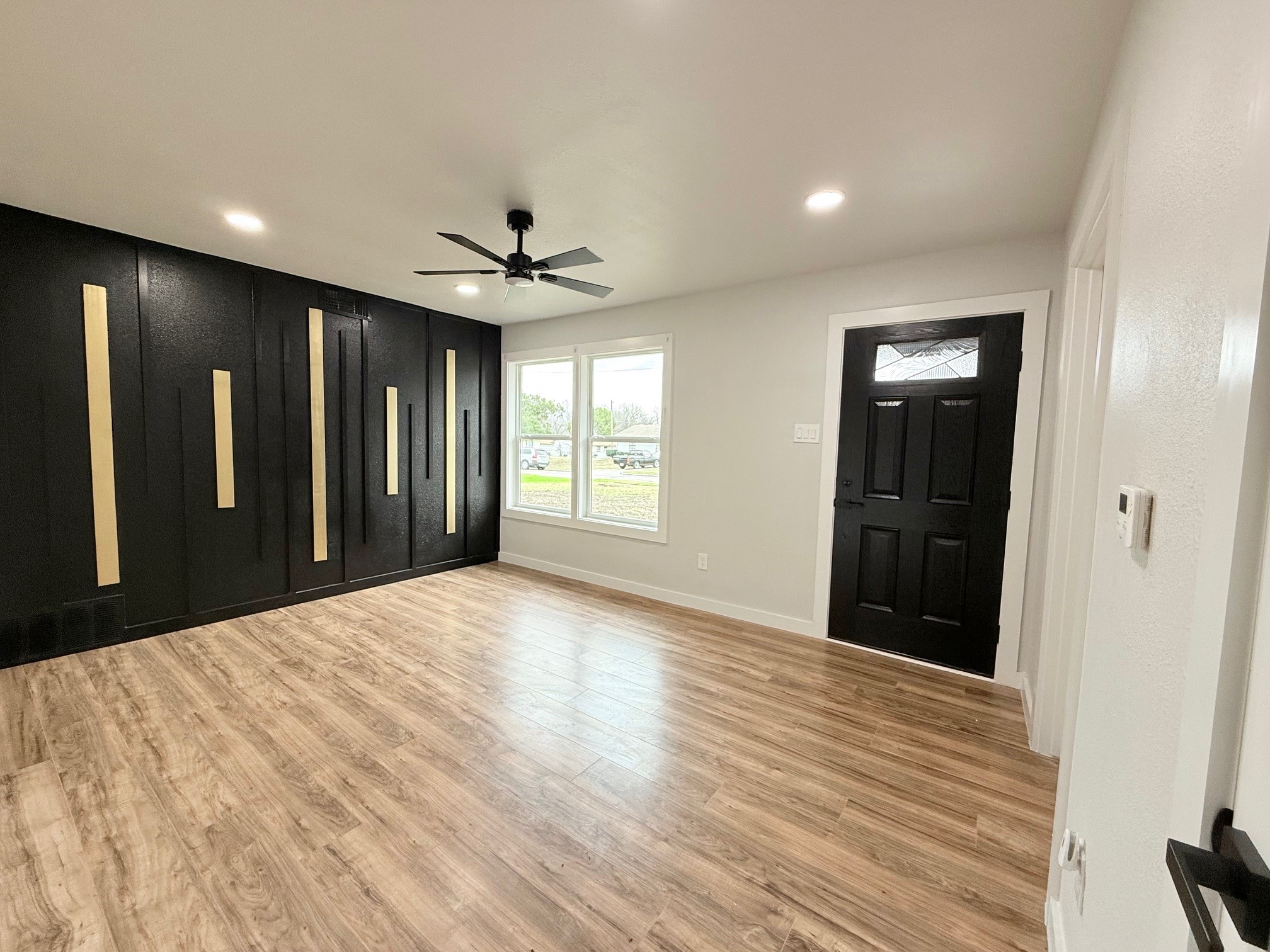 8423 Glen Regal Drive Dallas TX 75243