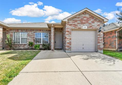 832 Walnut Street Burleson TX 76028