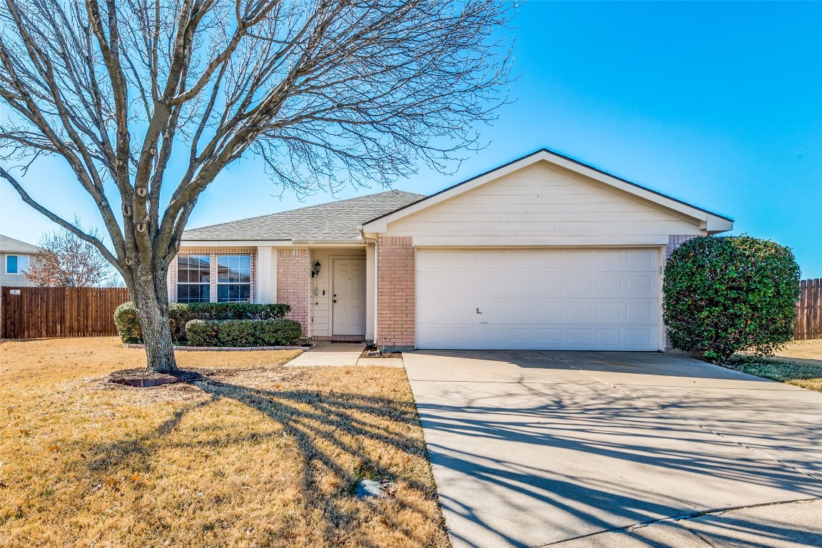9221 Lamplighter Trail Fort Worth TX 76244