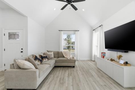 649 Charlotte Lane Burleson TX 76028