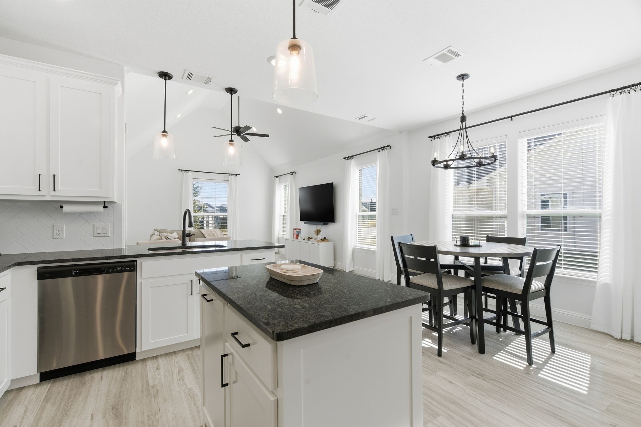 649 Charlotte Lane Burleson TX 76028