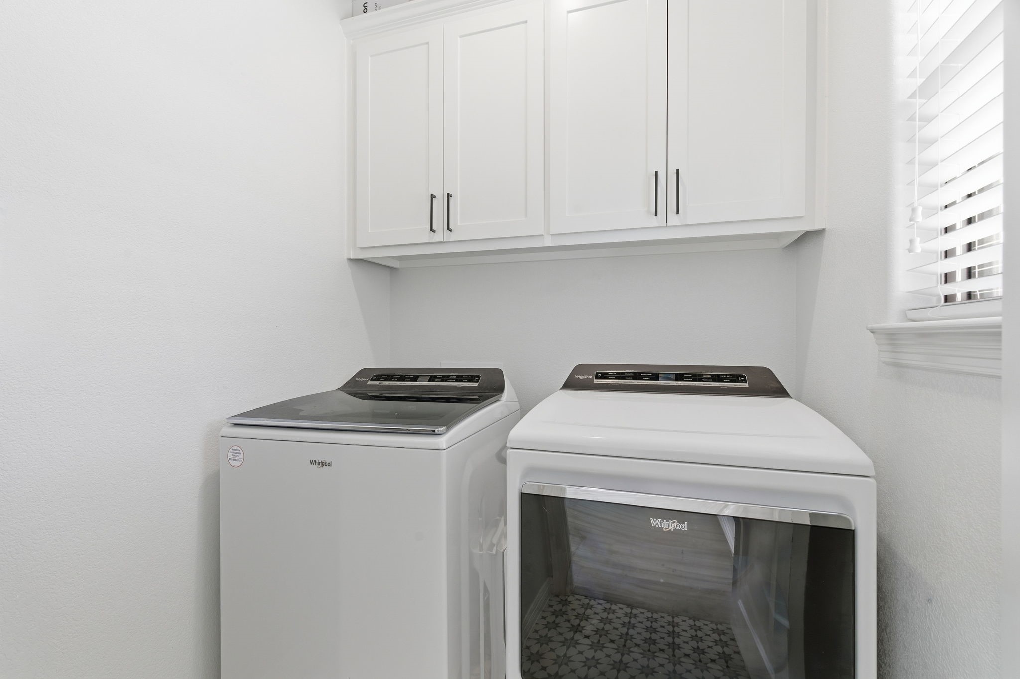 649 Charlotte Lane Burleson TX 76028