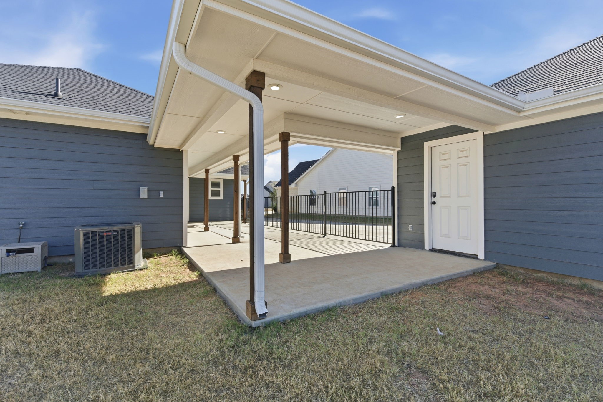 649 Charlotte Lane Burleson TX 76028