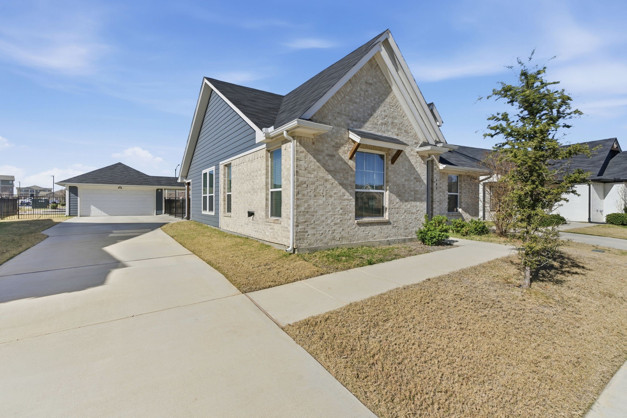649 Charlotte Lane Burleson TX 76028