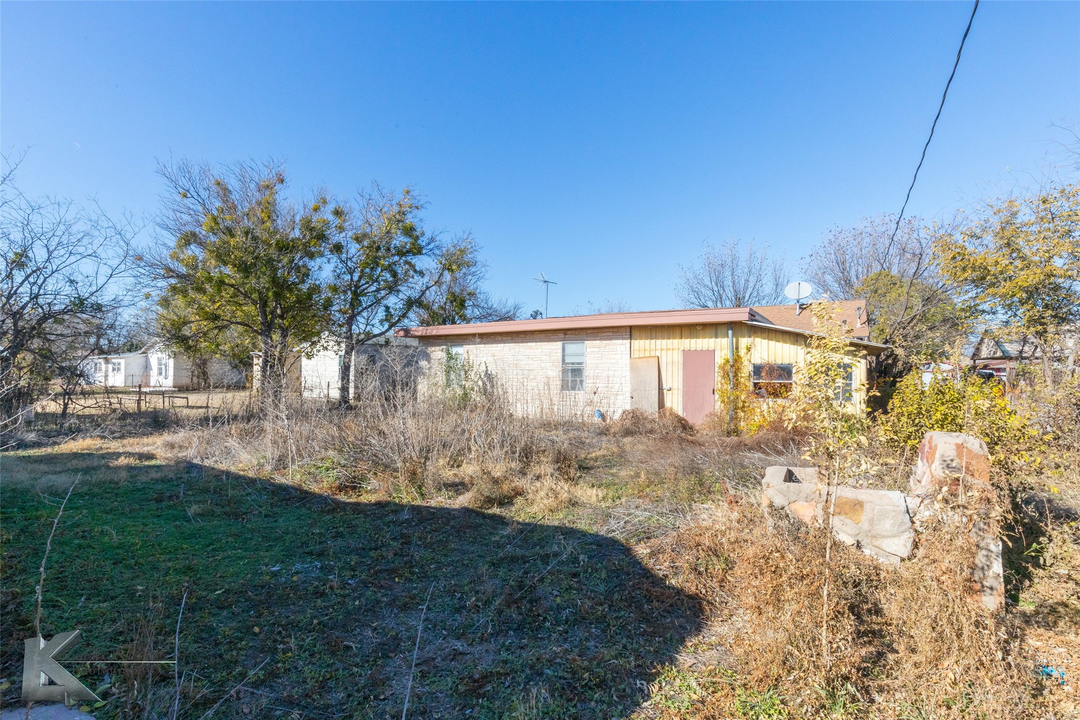 1306 Landon Street Stamford TX 79553