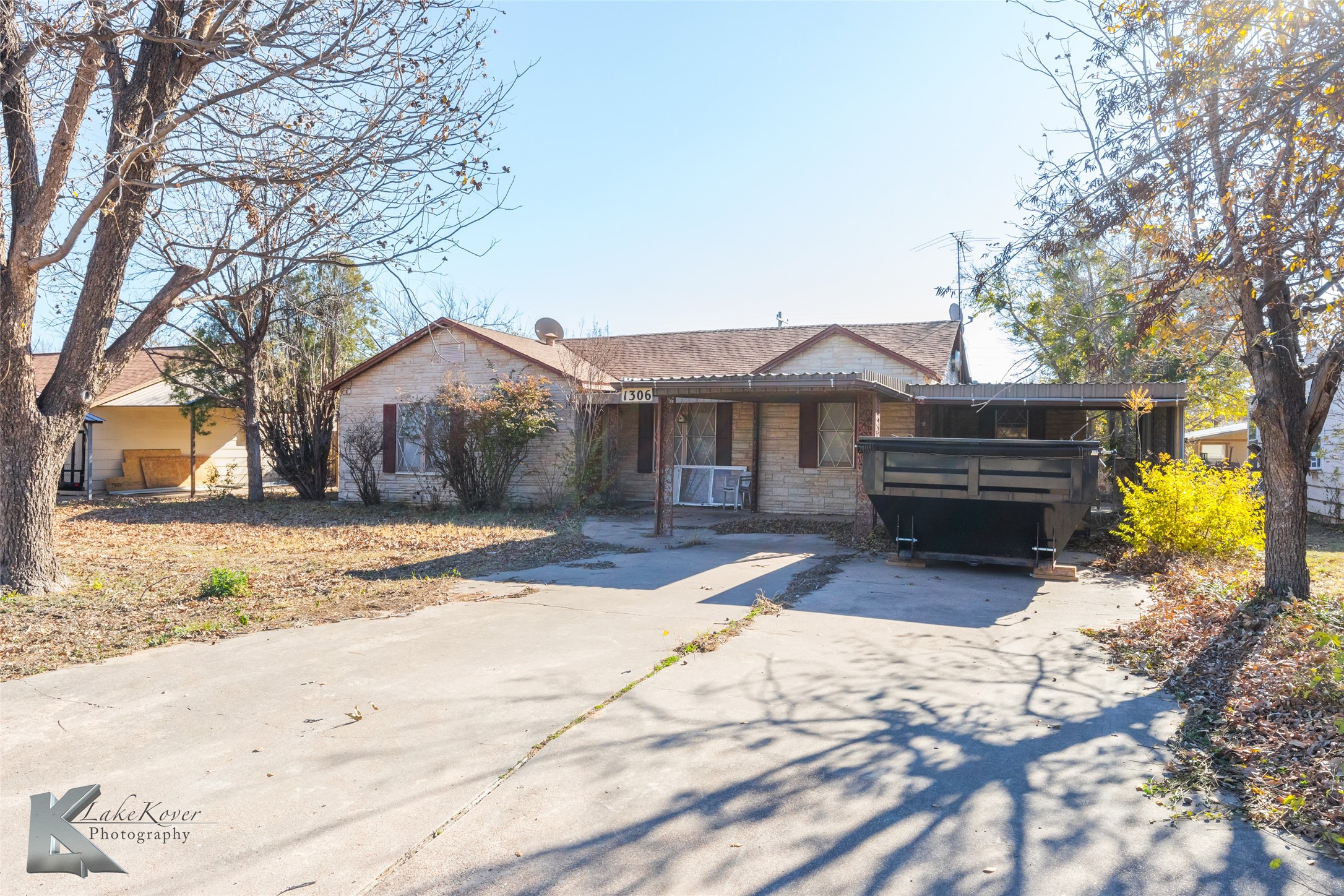 1306 Landon Street Stamford TX 79553