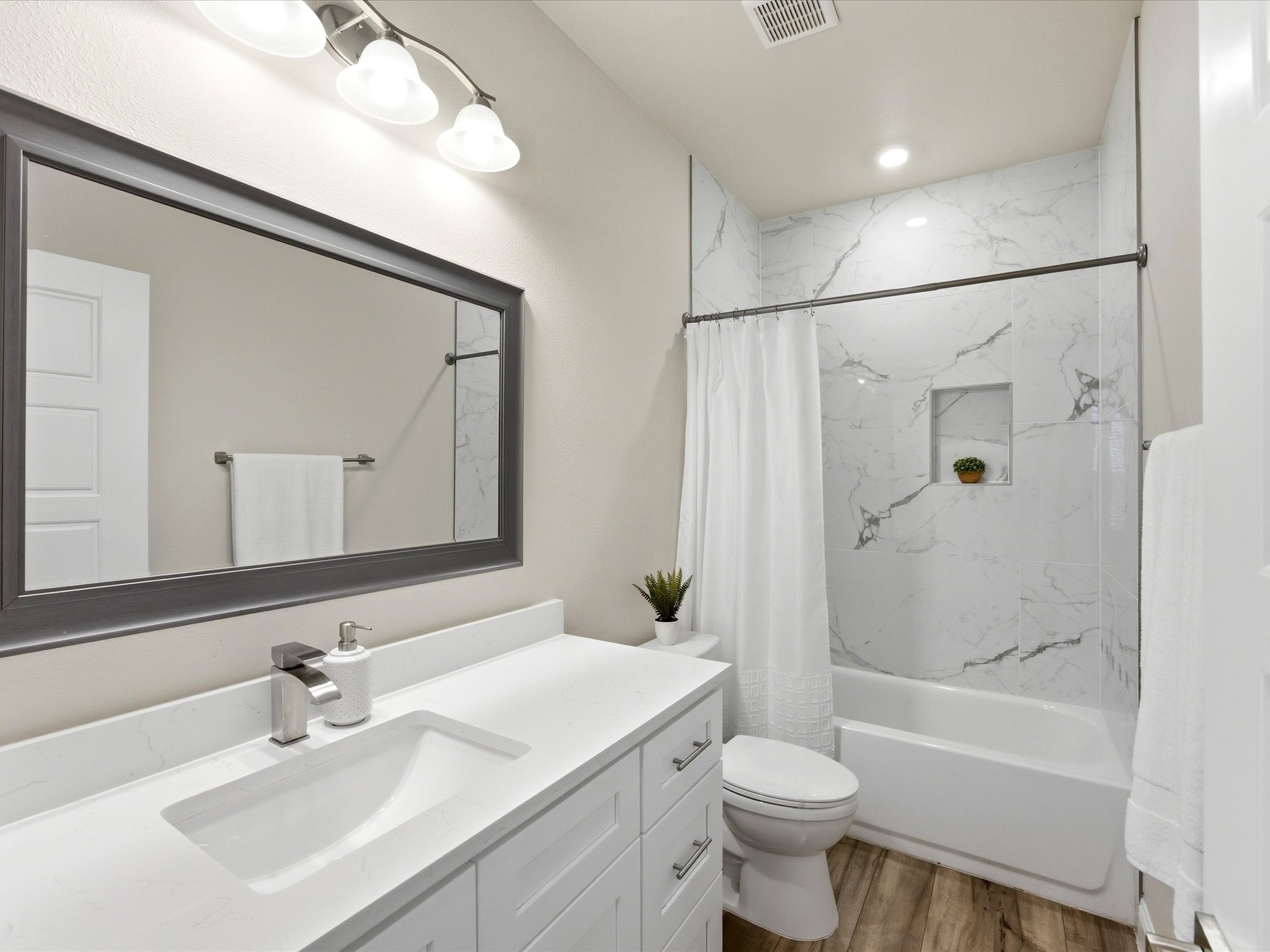 3039 Steepleridge Circle Granbury TX 76048