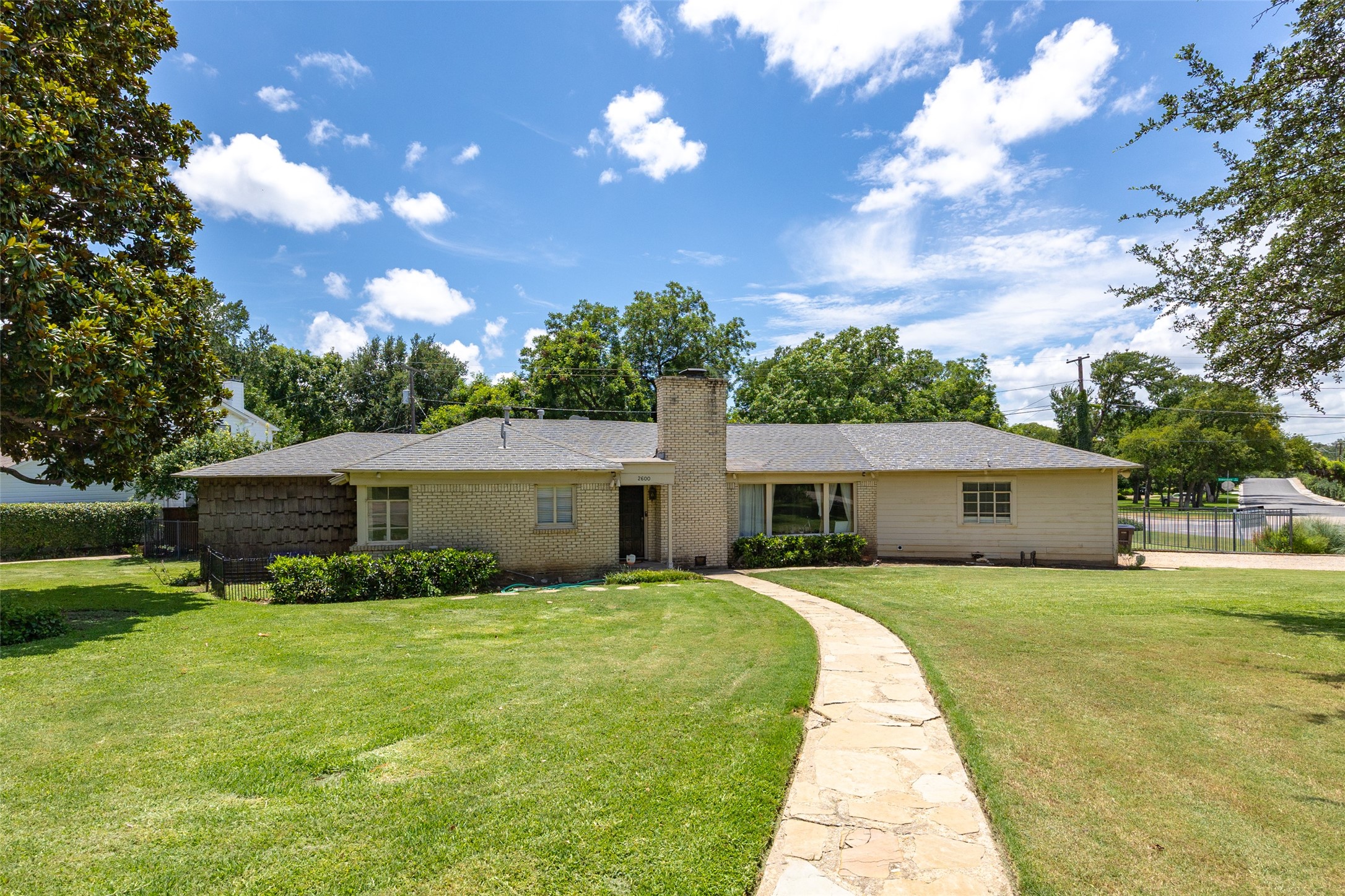 2600 Colonial Parkway Fort Worth TX 76109