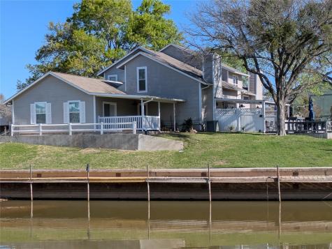 688 Harbor Drive N Azle TX 76020