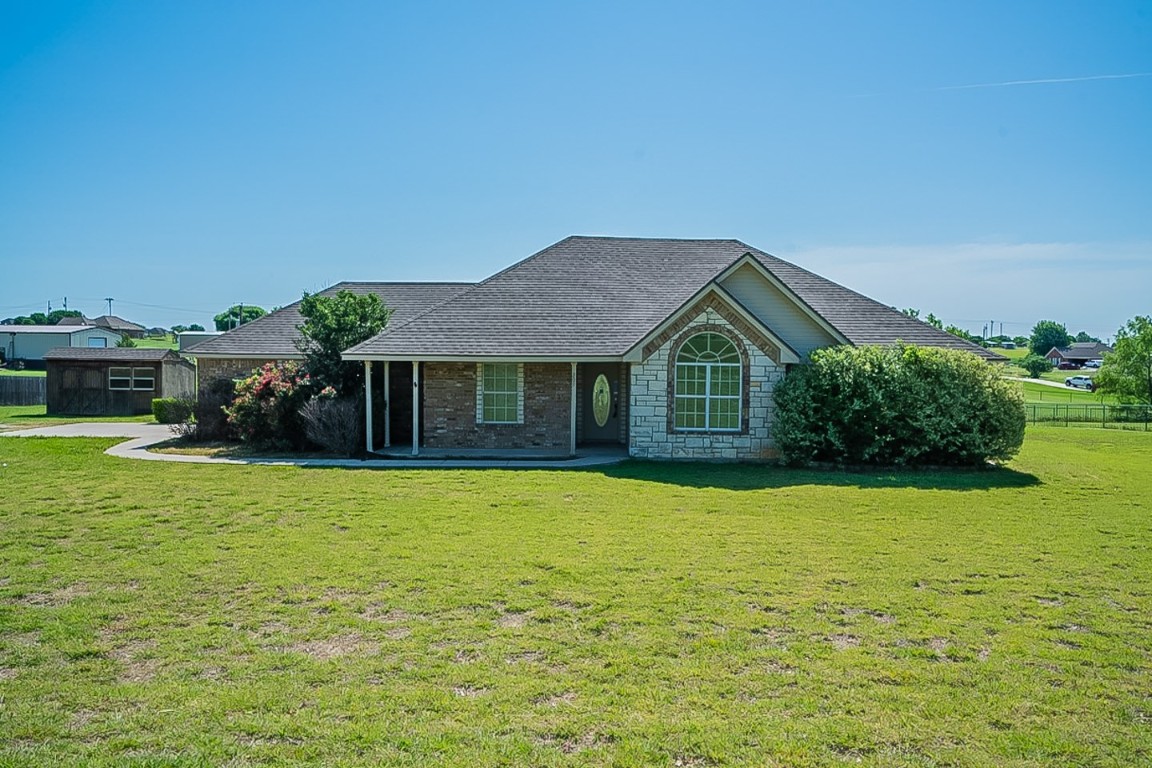 202 Valley Meadow Drive Decatur TX 76234