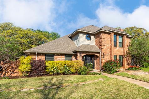 4802 Willow Bend Drive Arlington TX 76017