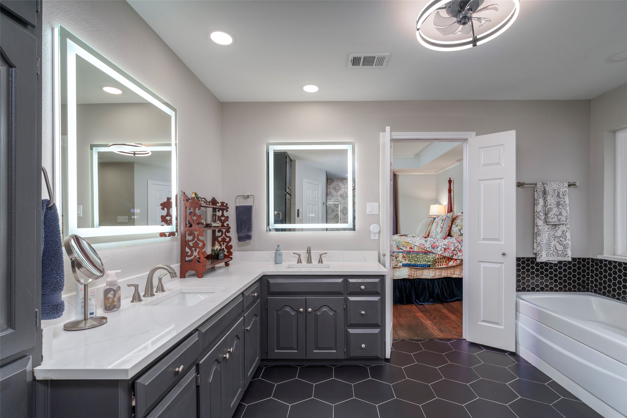 4802 Willow Bend Drive Arlington TX 76017