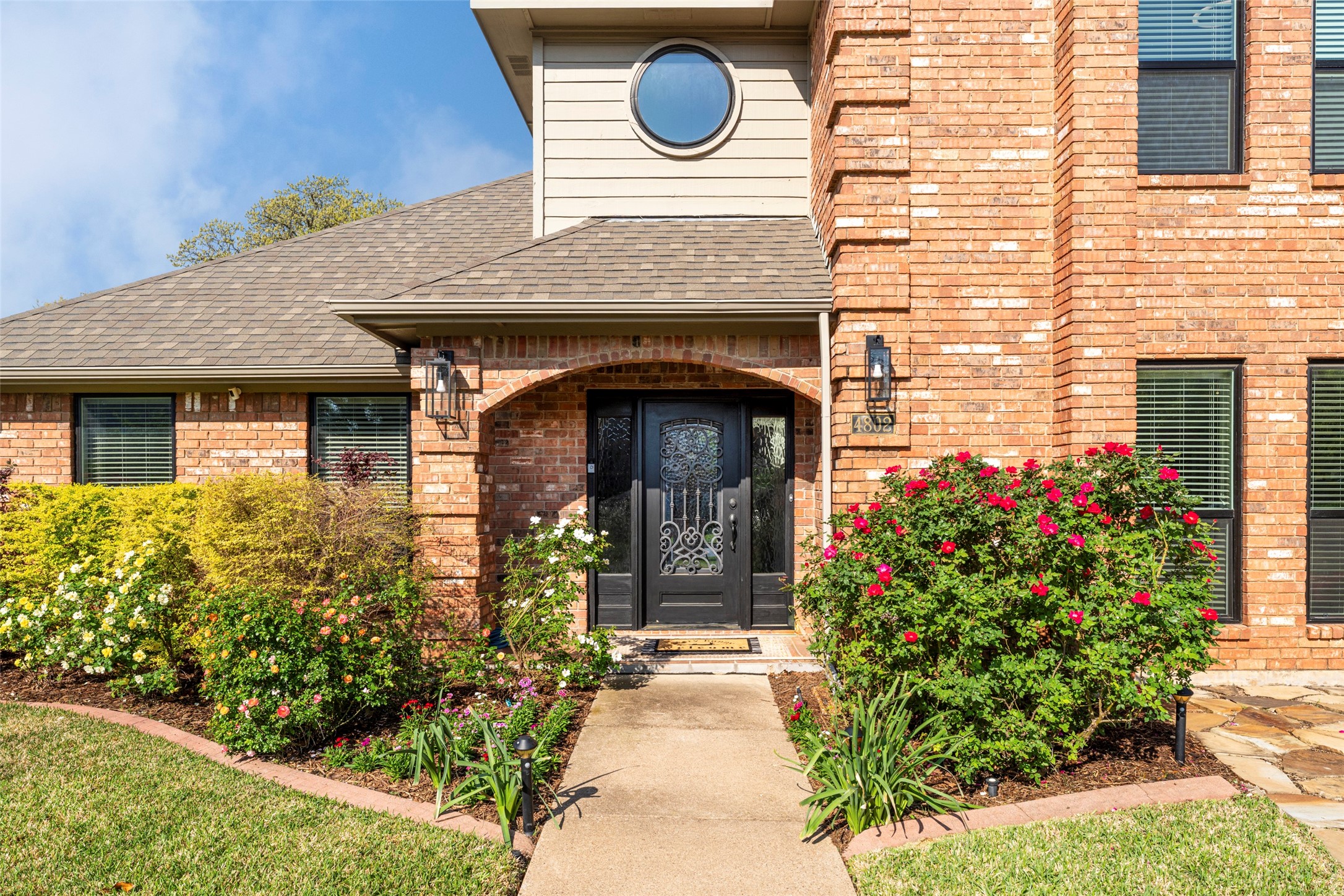 4802 Willow Bend Drive Arlington TX 76017