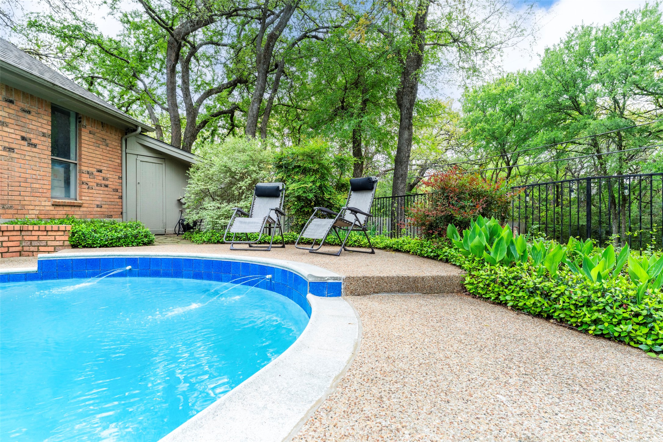 4802 Willow Bend Drive Arlington TX 76017
