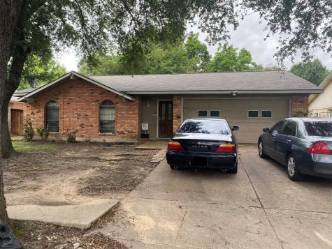 2825 Santa Monica Drive Grand Prairie TX 75052