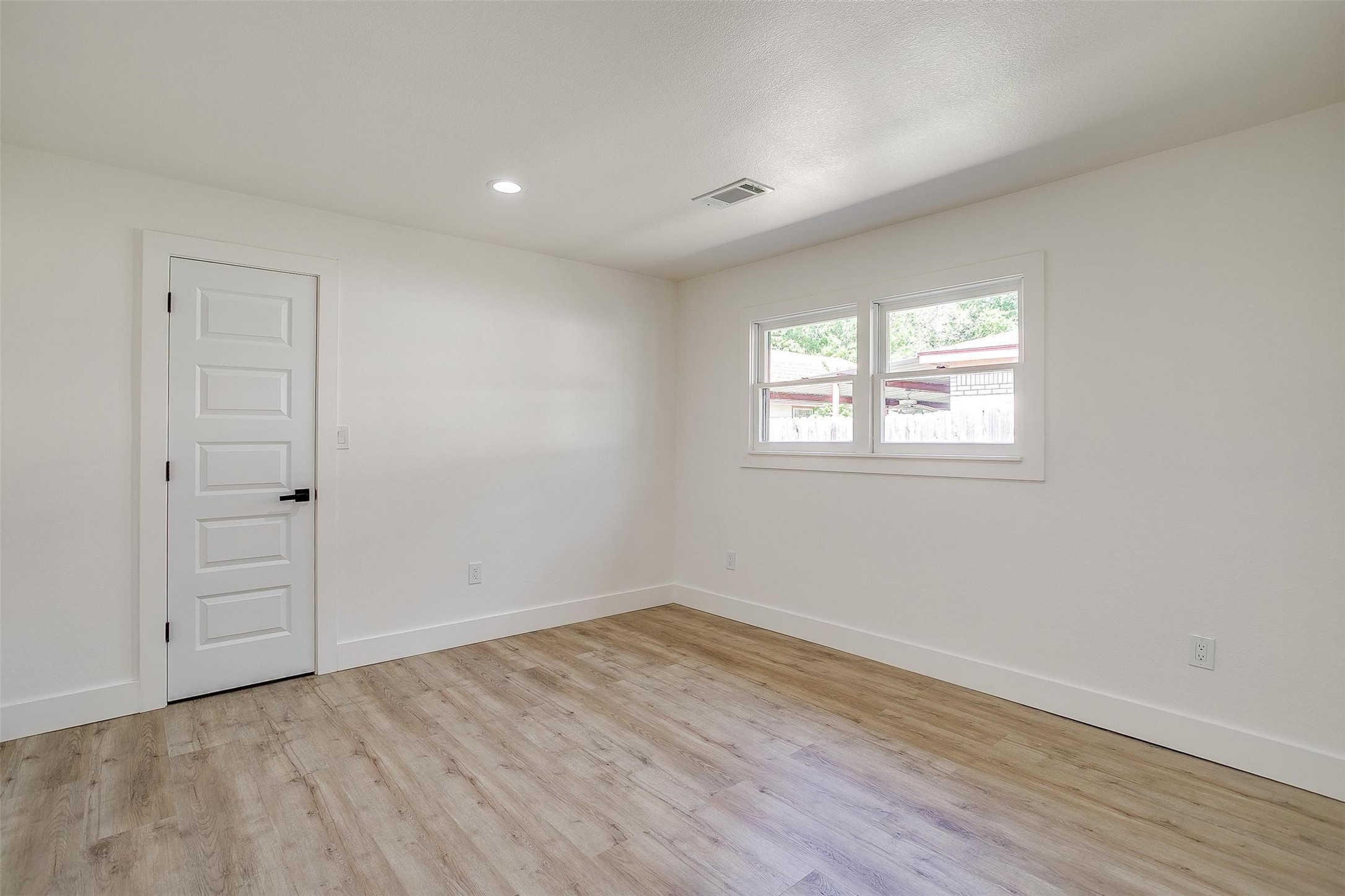 5440 Fursman Avenue Fort Worth TX 76114