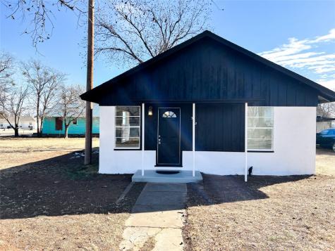303 S Foley Street Seymour TX 76380