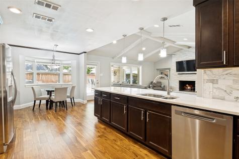 14952 Knollview Drive Dallas TX 75248